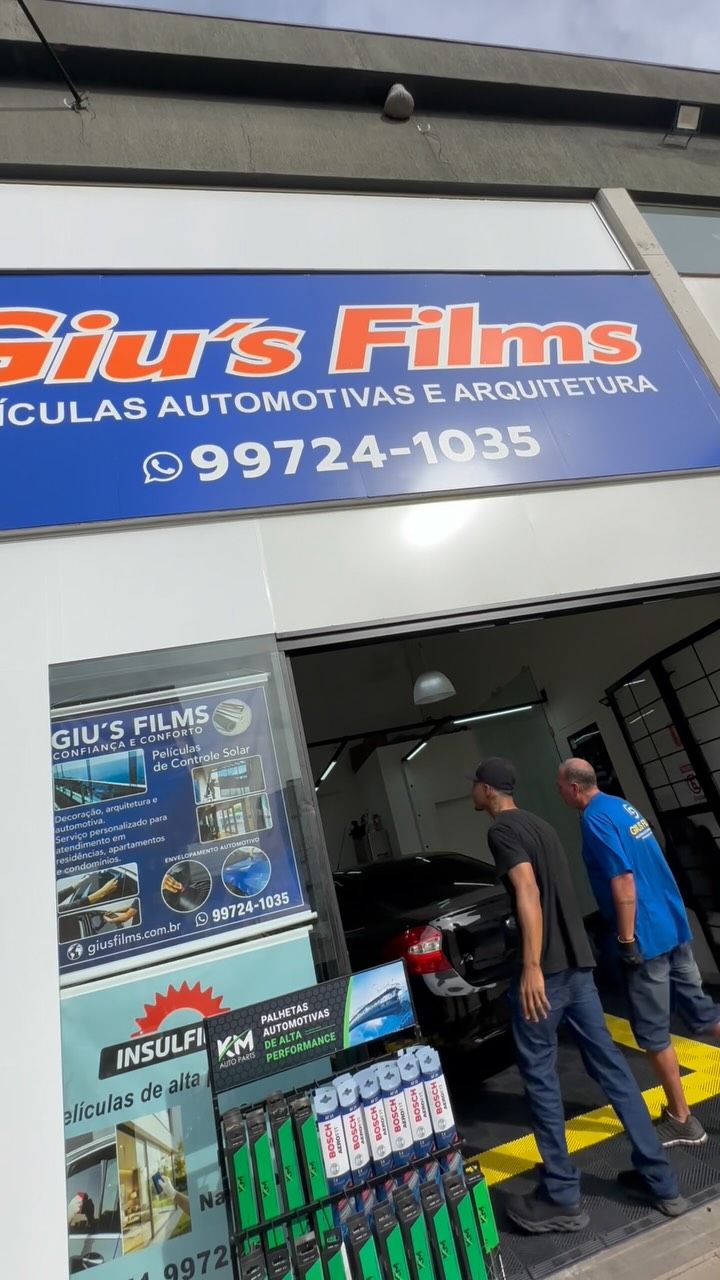 Fachada da loja GIU'S FILMS em Porto Alegre