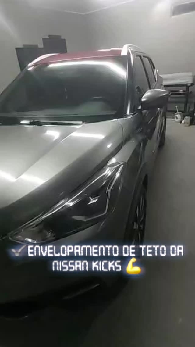 Nissan Kicks com serviço de personalização de teto e película